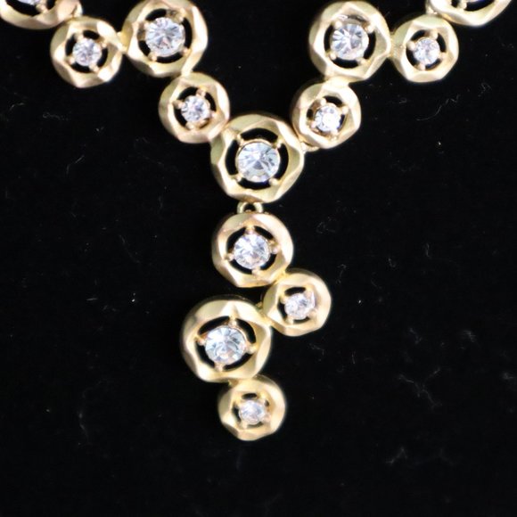 Crystal Necklace and Earring Set - Picture 8 of 8